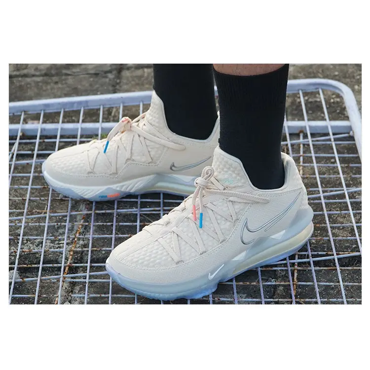 Alternative view of Giày Nike Lebron 17 Low EP 'Easter' CD5006-200