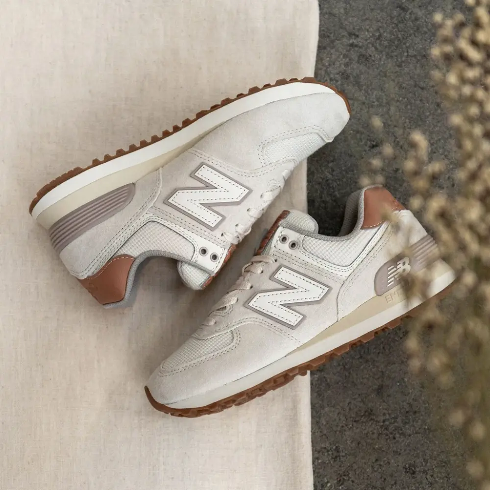 Alternative view of Giày New Balance Wmns 574 'Faded Mahogany' WL574BCV