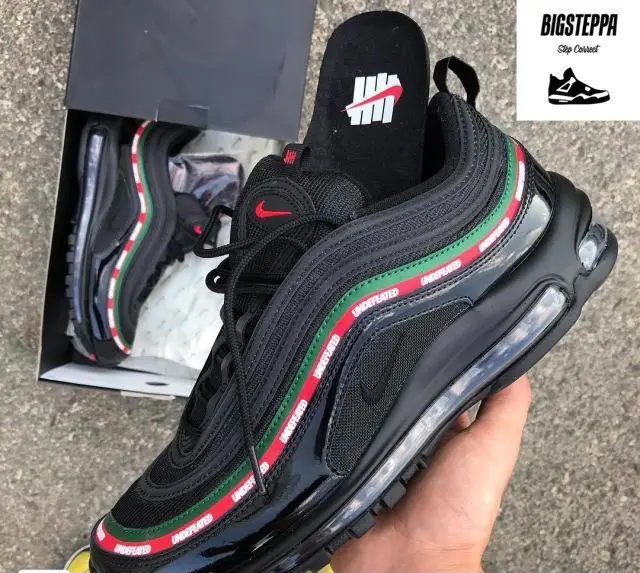 Alternative view of Giày Undefeated x Nike Air Max 97 OG 'Black' AJ1986-001