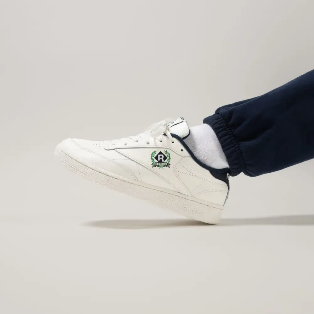 Alternative view of Giày Reebok Club C 85 'OG CrestChalk Vector Navy' H05809