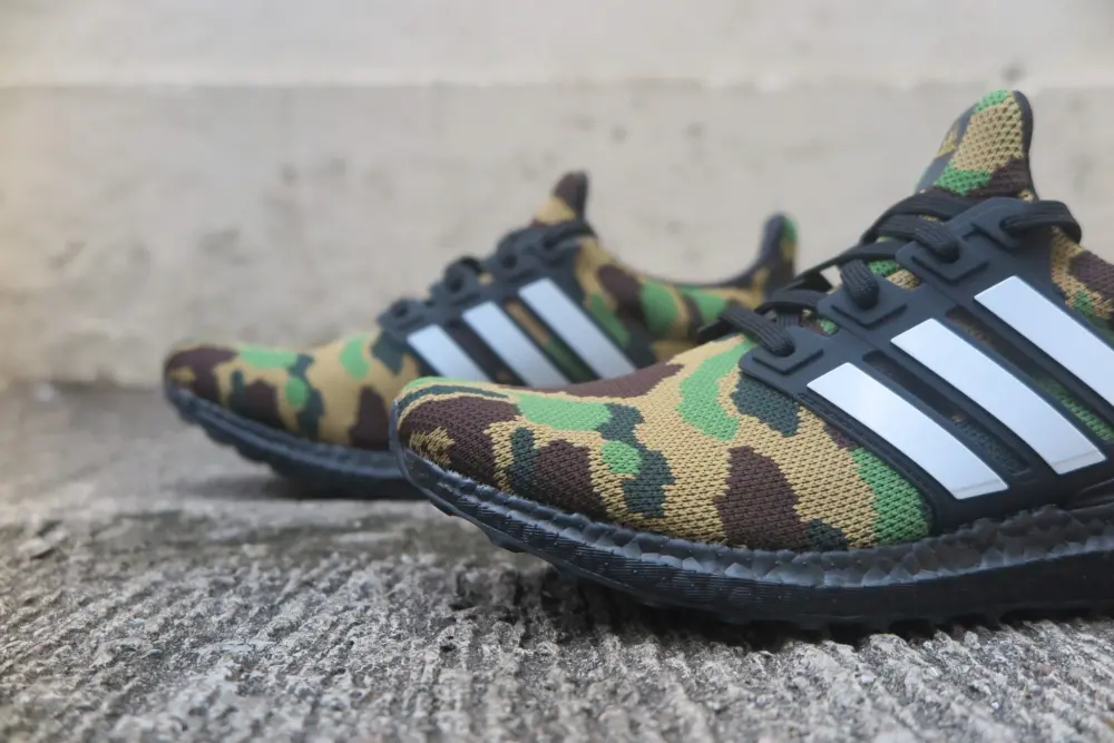 Giày BAPE x Adidas Ultraboost 4.0 'Super Bowl' 2019 F35097 - Ảnh 5