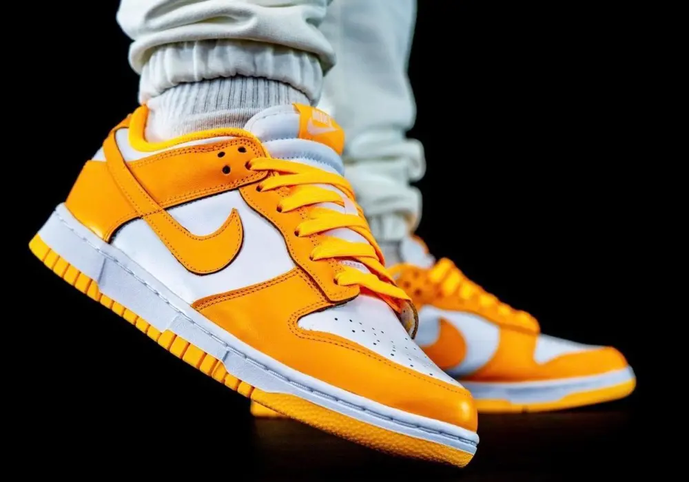 Alternative view of Giày Nike Wmns Dunk Low 'Laser Orange' DD1503-800