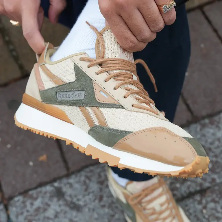Alternative view of Giày Reebok Engineered Garments x LX 2200 'Soft Camel' FZ5847