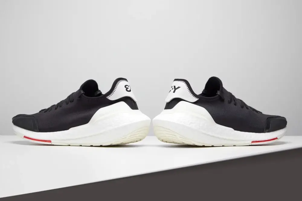 Alternative view of Giày Adidas Y-3 UltraBoost 21 'Black White' H67476
