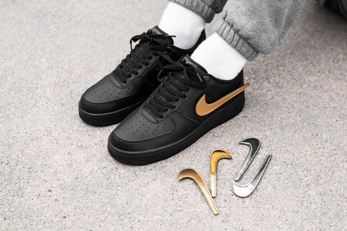 Giày Nike Air Force 1 'Black Metallic Gold Removable' CT2252-001 - Ảnh 3