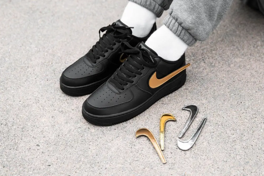 Giày Nike Air Force 1 'Black Metallic Gold Removable' CT2252-001 - Ảnh 3