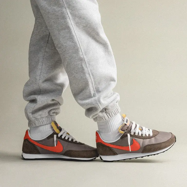 Alternative view of Giày Nike Waffle Trainer 2 'Moon Fossil' DH1349-002