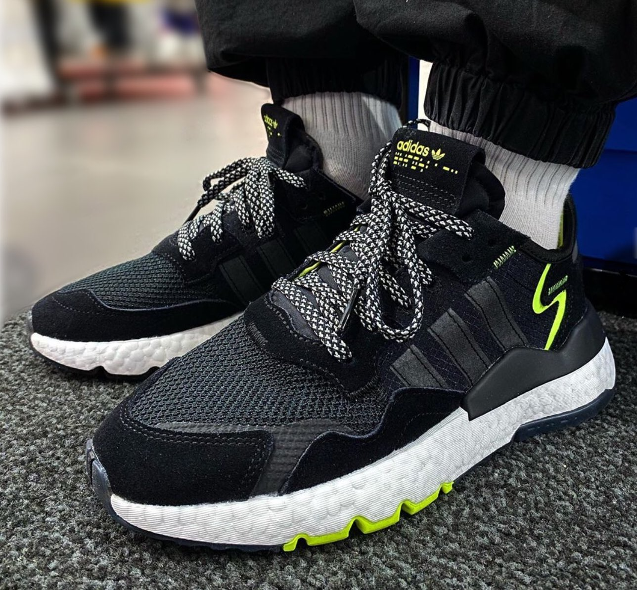 Giày Adidas Nite Jogger 'Black Solar Yellow' EG7409 - Ảnh 4