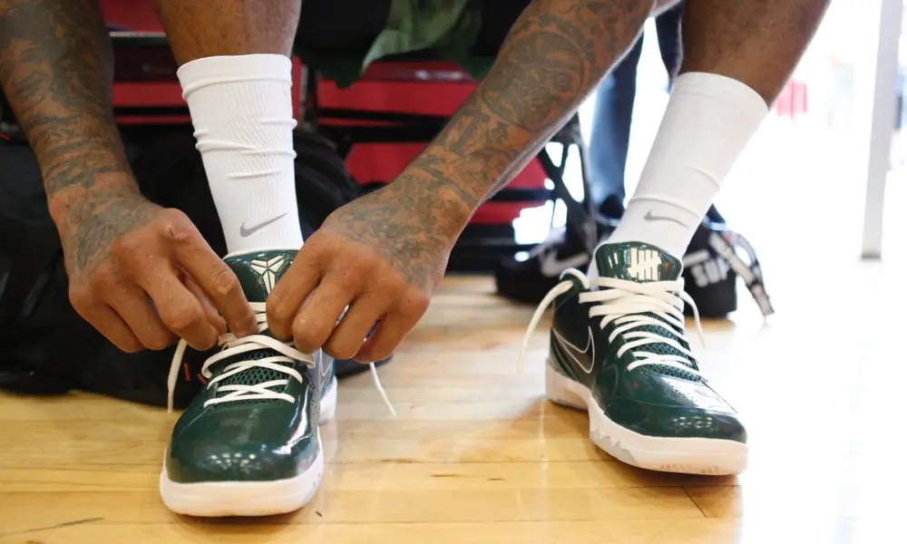 Alternative view of Giày Nike Undefeated x Kobe 4 Protro 'Fir' CQ3869-301