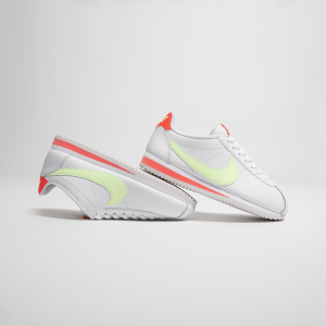 Alternative view of Giày Nike Wmns Classic Cortez Leather 'Volt Flash Crimson' 807471-116