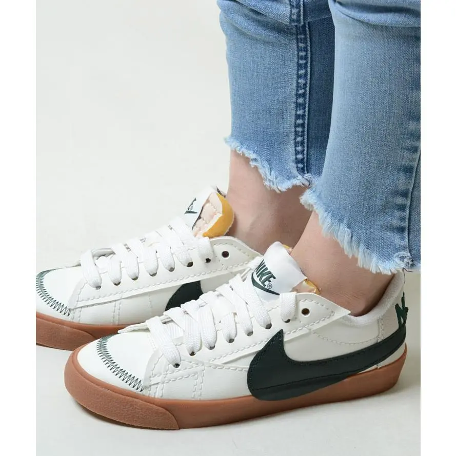 Giày Nike Blazer Low 77 Jumbo WNTR 'Sail Pro Green Gum' DR9865-101 - Ảnh 4