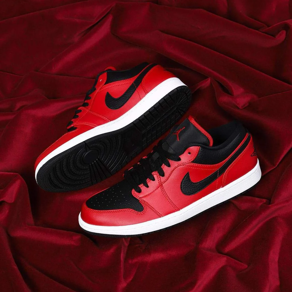 Giày Nike Air Jordan 1 Low GS 'Reverse Bred' 553560-605 - Ảnh 11