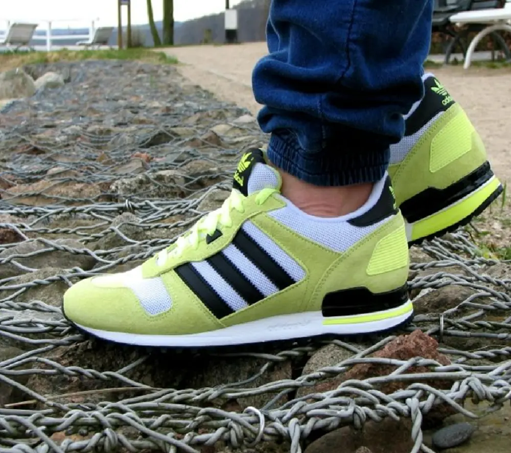 Giày Adidas ZX 700 'Flourescent' M19394 - Ảnh 3