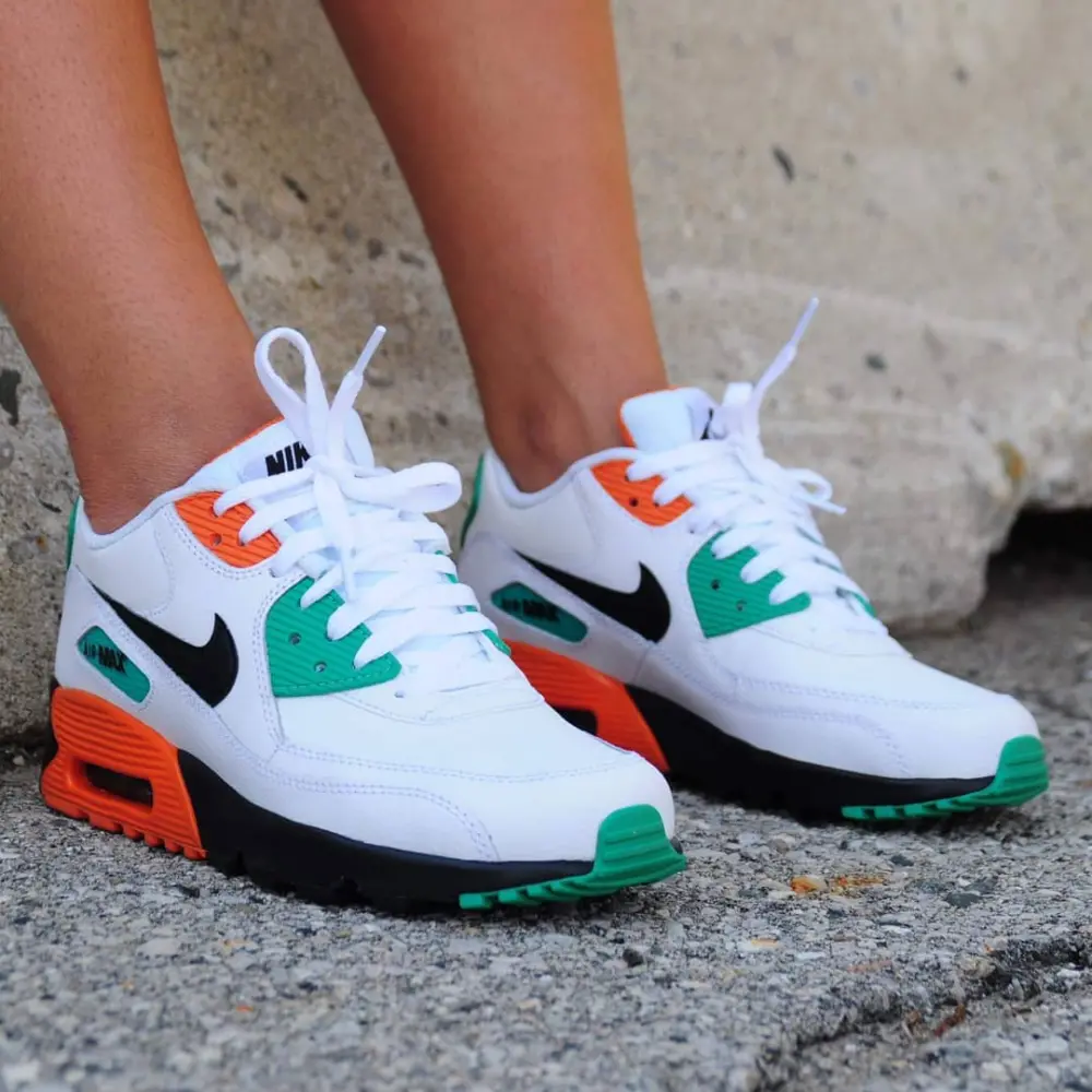 Alternative view of Giày Nike Air Max 90 Leather Starfish Kinetic Green 833412-119