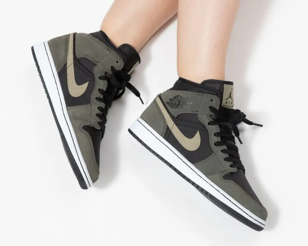Giày Nike Wmns Air Jordan 1 Mid 'Olive' BQ6472-030 - Ảnh 4