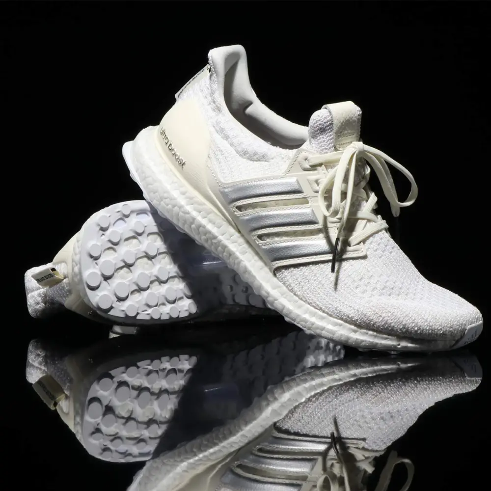 Alternative view of Giày Adidas Game Of Thrones x Wmns UltraBoost 4.0 'House Targaryen'  EE3711