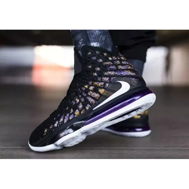 Alternative view of Giày Nike LeBron 17 EP 'Lakers' BQ3178-004