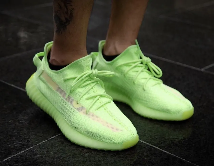 Alternative view of Giày Adidas YEEZY BOOST 350 V2 "Glow in the Dark" EG5293