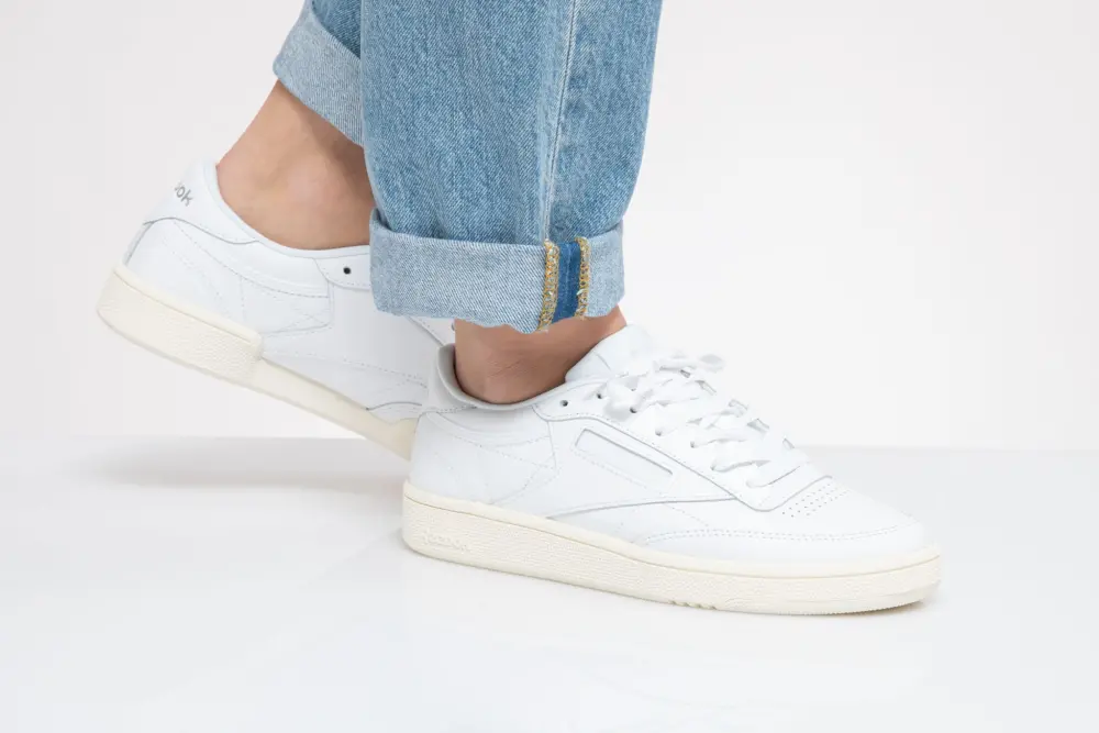 Alternative view of Giày Reebok Wmns Club C 85 'White' DV7243