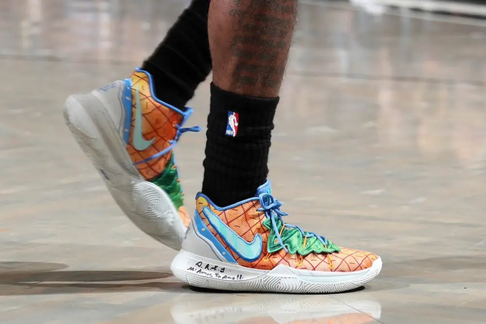 Giày Nike SpongeBob SquarePants x Kyrie 5 'Pineapple House' CJ6951-800 - Ảnh 5
