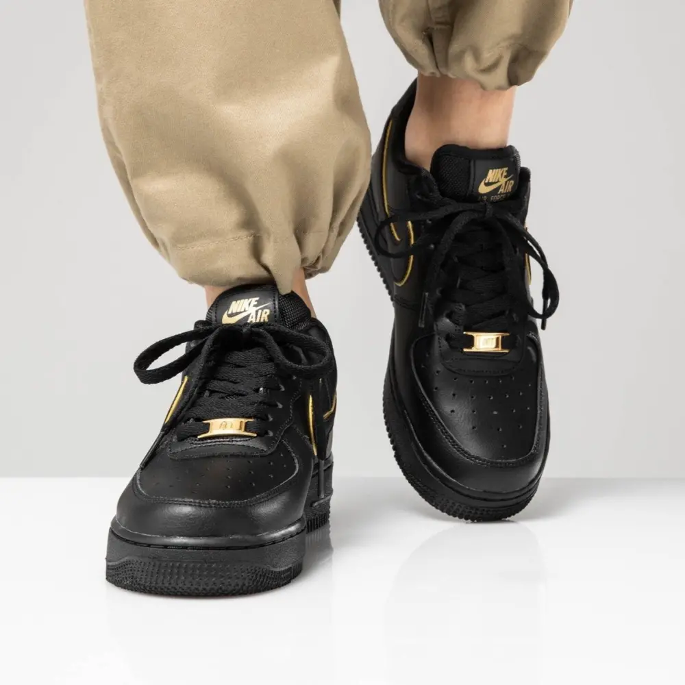 Giày Nike Wmns Air Force 1 Low '07 Essential 'Black Gold Swoosh' AO2132-005 - Ảnh 4