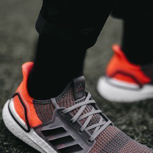 Alternative view of Giày Adidas Ultraboost 19 'Hi-Res Coral' G27517