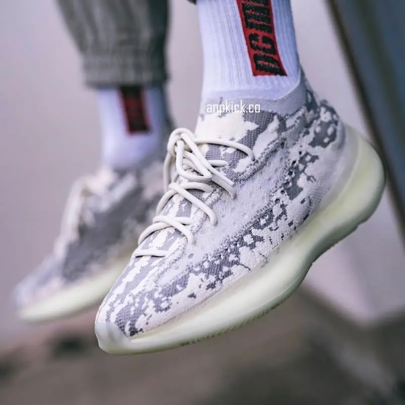 Giày Adidas Yeezy Boost 380 Alien FV3260 - Ảnh 3