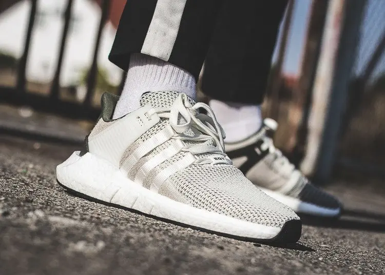 Alternative view of Giày Adidas EQT Support 93/17 'Beige Green' BY9510