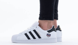 Alternative view of Giày Adidas Wmns Superstar 'Gold Metallic' FX8543