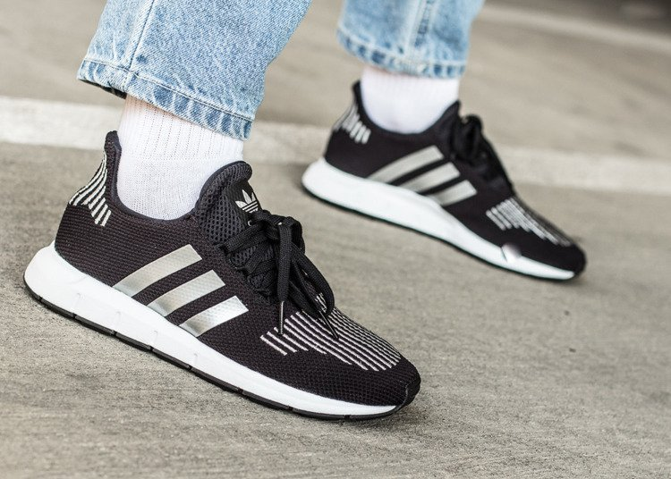 Giày Adidas Swift Run 'Core Black' CQ2597 - Ảnh 5