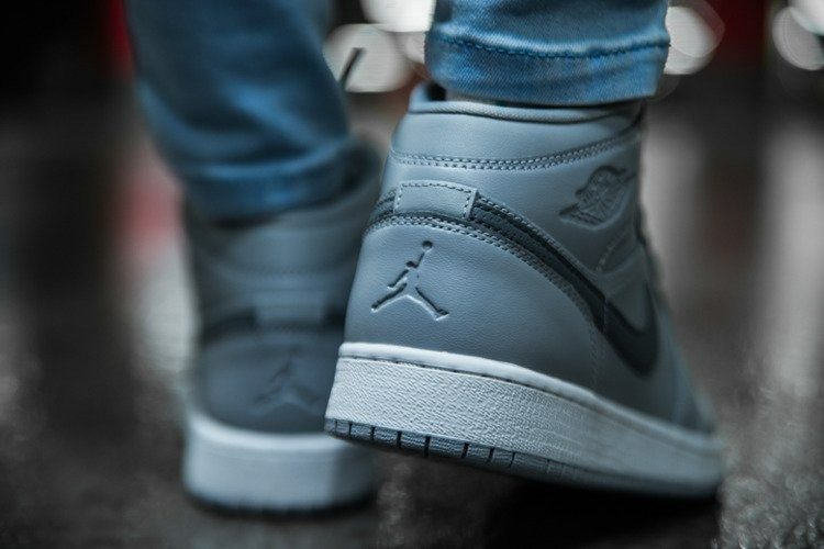 Giày Nike Air Jordan 1 Mid BG 'Wolf Grey' 554725-033 - Ảnh 6