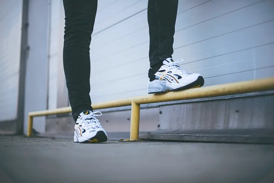 Alternative view of Giày Asics Gel Kayano 5 OG 'White Saffron' 1021A163-100