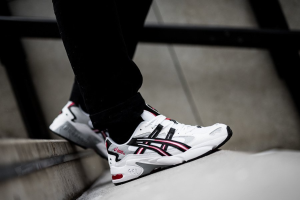 Alternative view of Giày Asics Gel Kayano 5 OG 'White Black' 1191A176-101