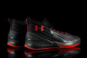 Alternative view of Giày Under Armour Lockdown 3 'Bred' 3020622-002