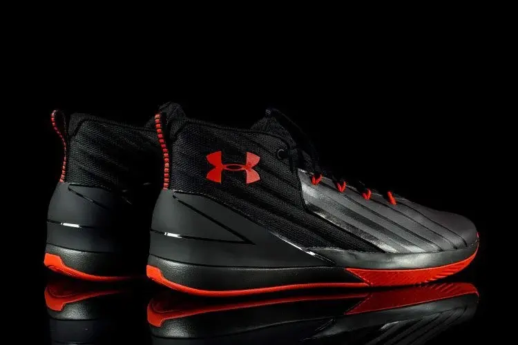 Alternative view of Giày Under Armour Lockdown 3 'Bred' 3020622-002