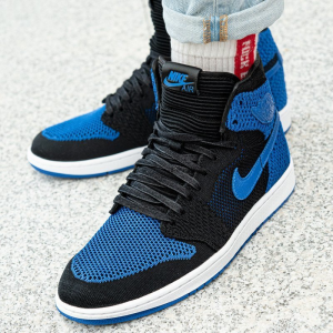 Alternative view of Giày Nike Air Jordan 1 Retro High OG Flyknit 'Royal' 919704-006