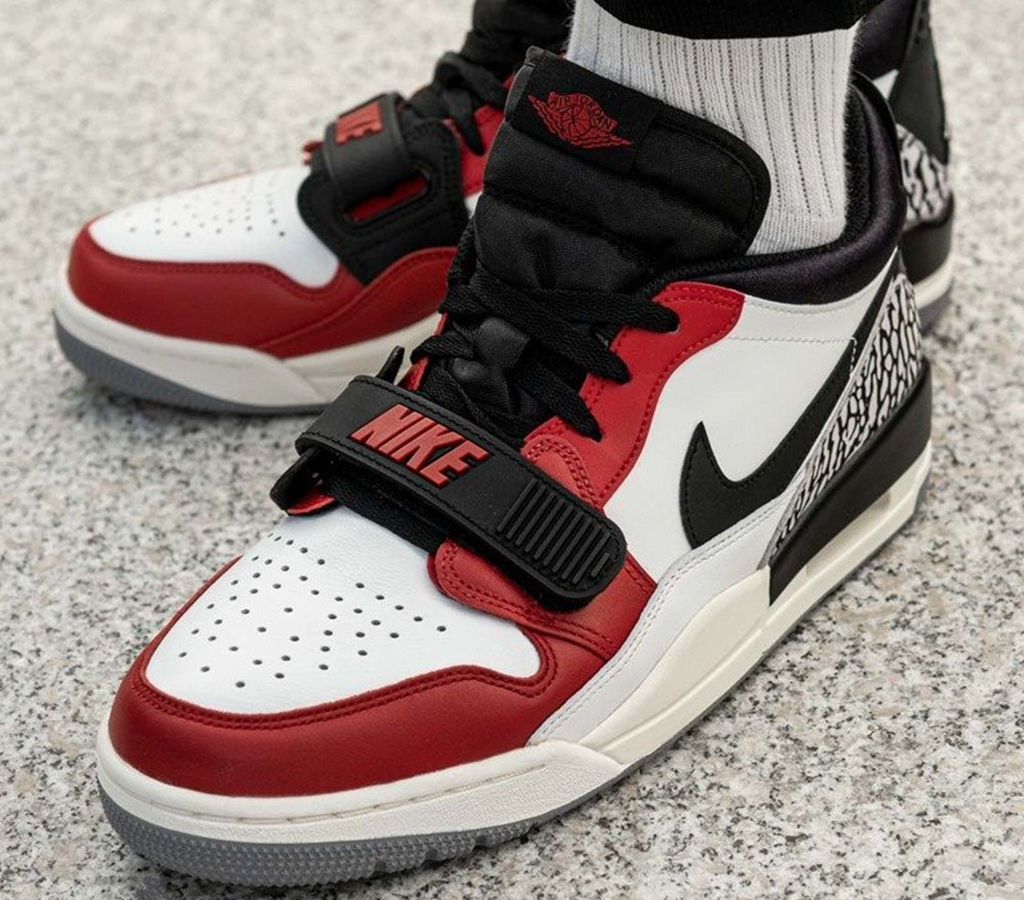 Giày Nike Air Jordan Legacy 312 Low 'Chicago' CD7069-106 - Ảnh 3