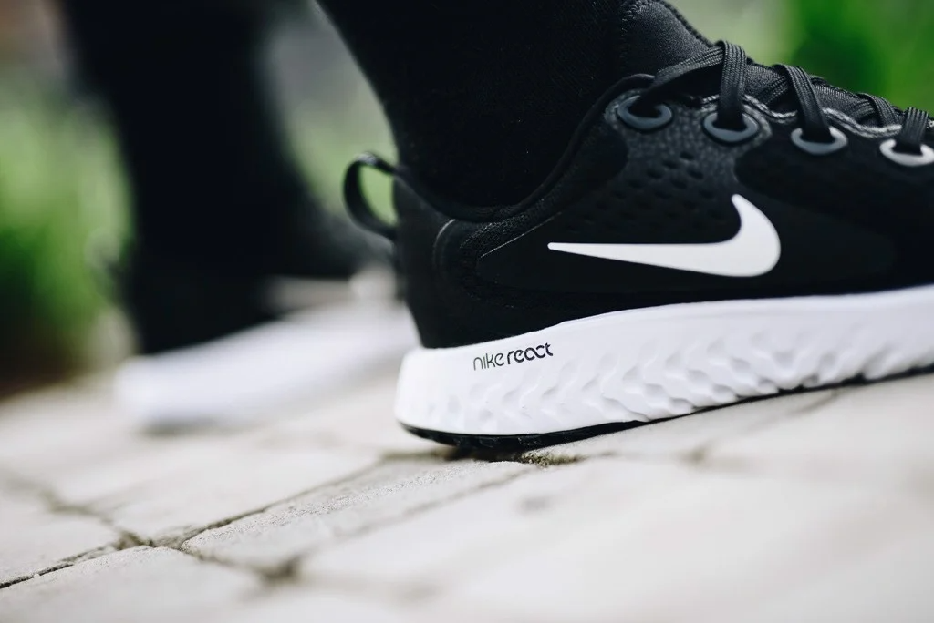 Giày Nike Legend React GS 'Black' AH9438-001 - Ảnh 2