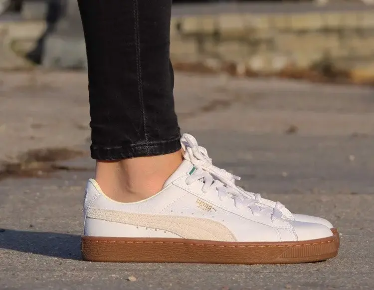 Alternative view of Giày Puma Wmns Basket Classic 'White Gum' 365078-01