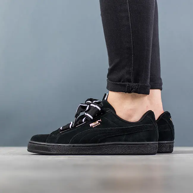 Alternative view of Giày Puma Basket Suede Heart Satin 'Black' 364084-01
