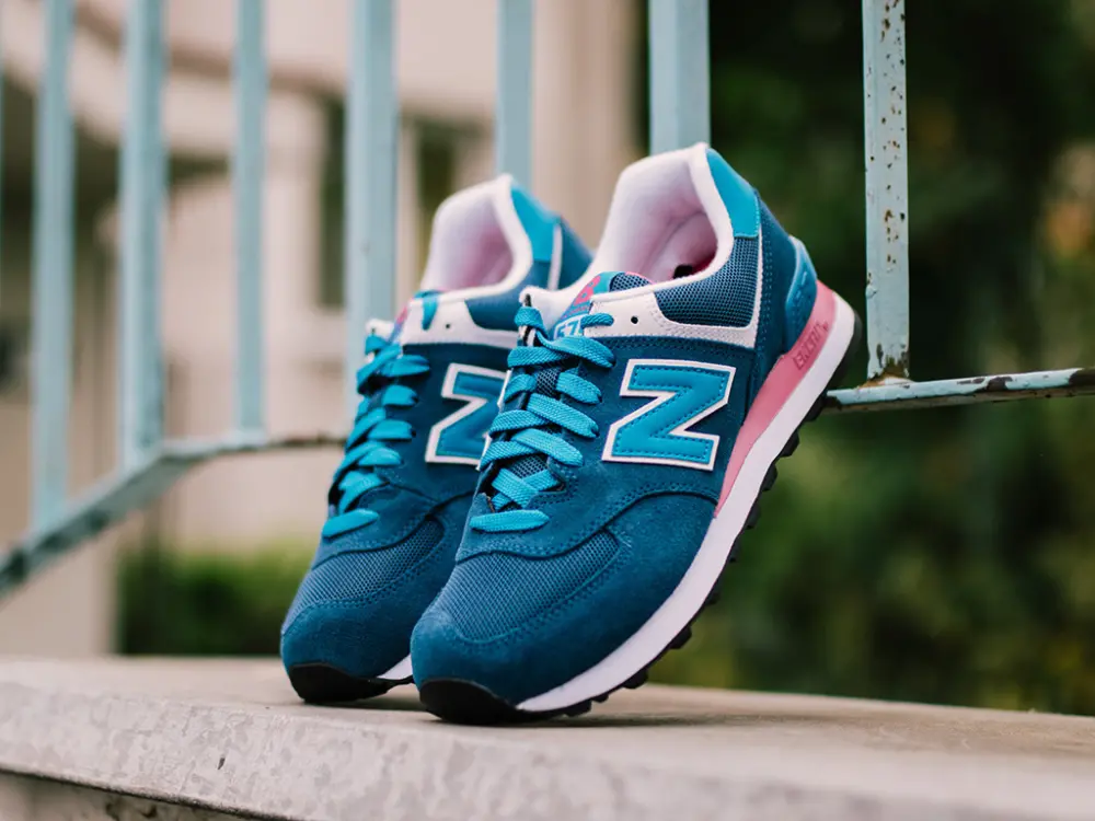 Alternative view of Giày New Balance Womens 574 Core Trainers WL574MOY