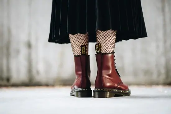 Giày Dr. Martens Wmns 1460 Smooth Boot 'Cherry Red' 11821600 - Ảnh 4