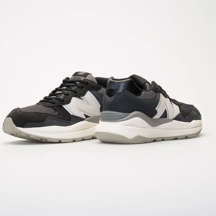 Giày New Balance 57/40 Big Kid 'Black Moonbeam' GC5740RS - Ảnh 3