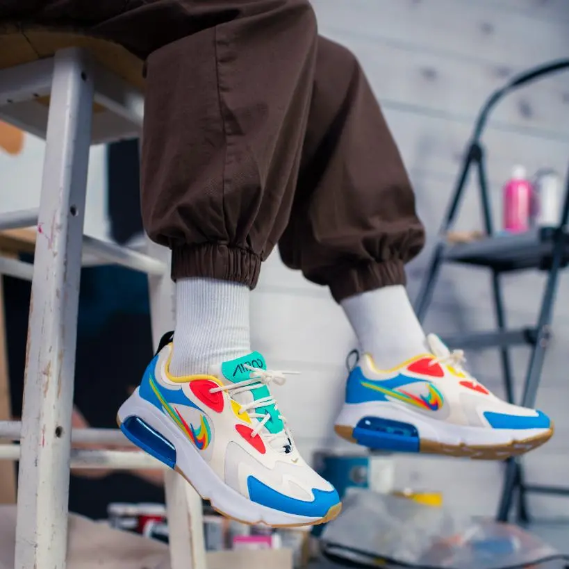 Alternative view of Giày Nike Wmns Air Max 270 React 'Legend of Her' CT1634-100