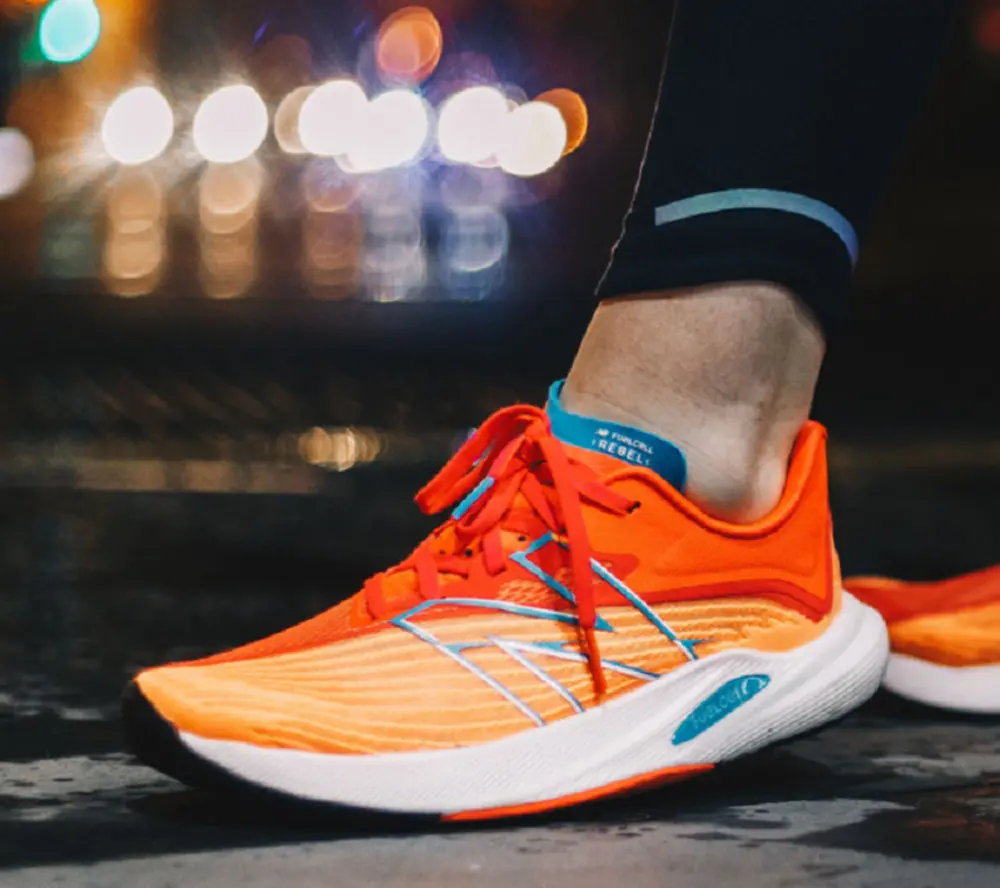 Alternative view of Giày New Balance Road Fuel Cell REBEL V2 WFCXLM2