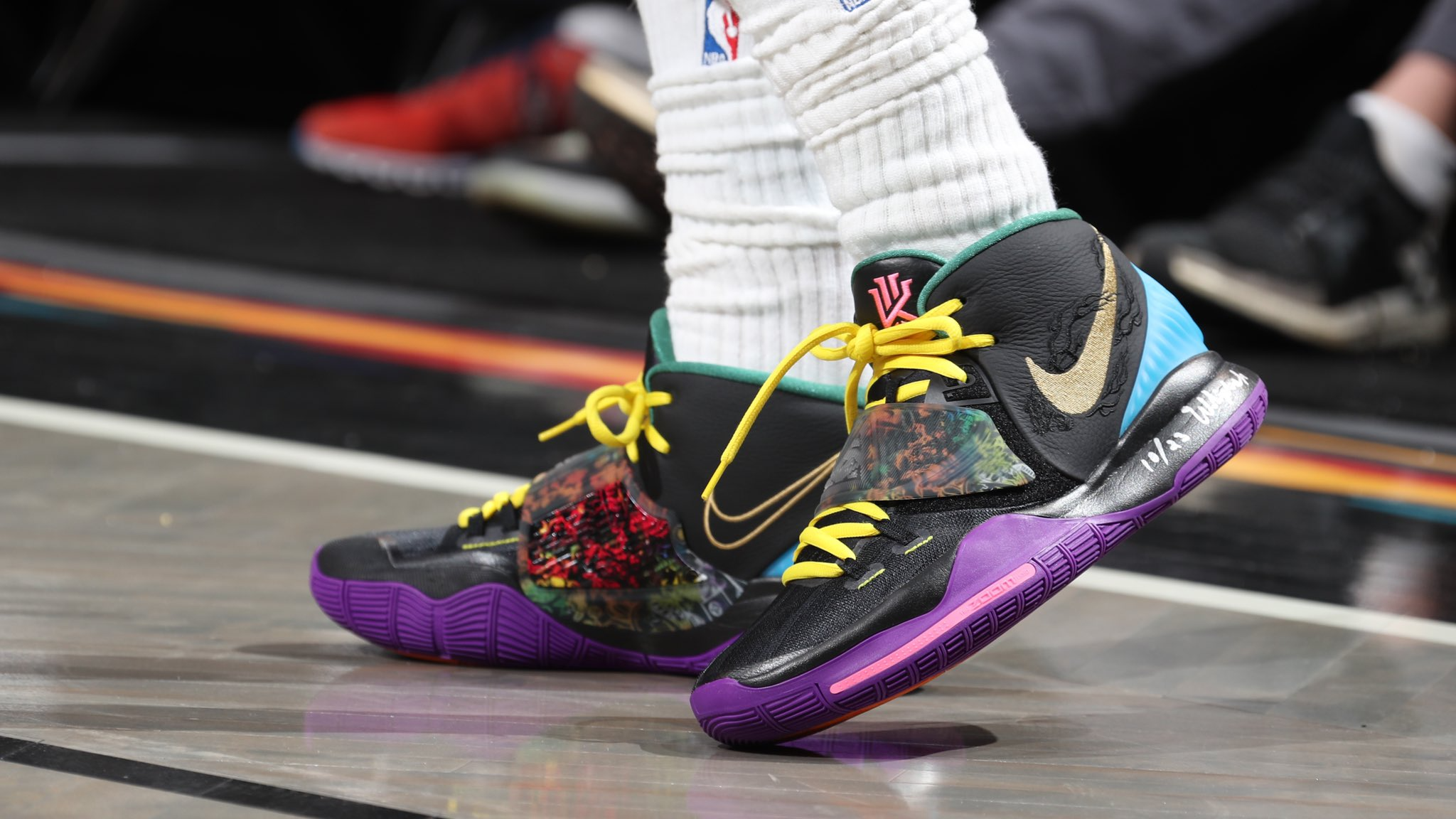 Giày Nike Kyrie 6 EP 'Chinese New Year' CD5029-001 - Ảnh 2