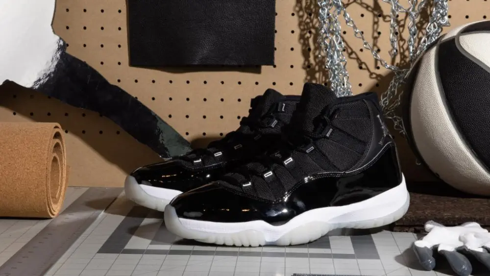 Giày Nike Wmns Air Jordan 11 Retro 'Jubilee 25th Anniversary' AR0715-011 - Ảnh 5