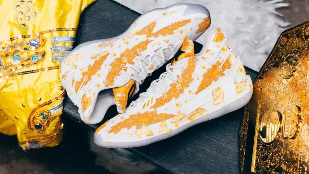 Alternative view of Giày Adidas Ric Flair x Dame 7 'White Gold Metallic' FX6616