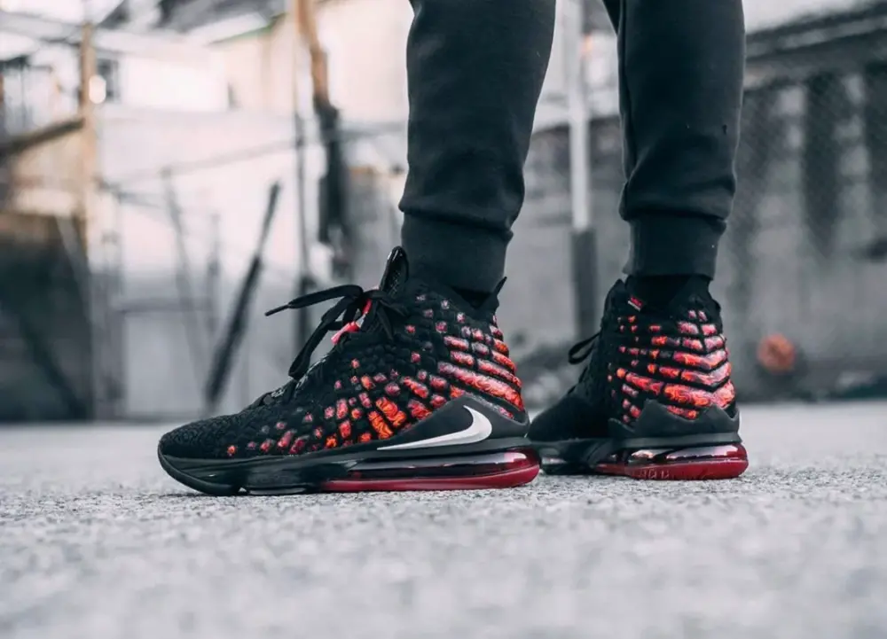 Giày Nike LeBron 17 GS 'Infrared VI' BQ5594-006 - Ảnh 3