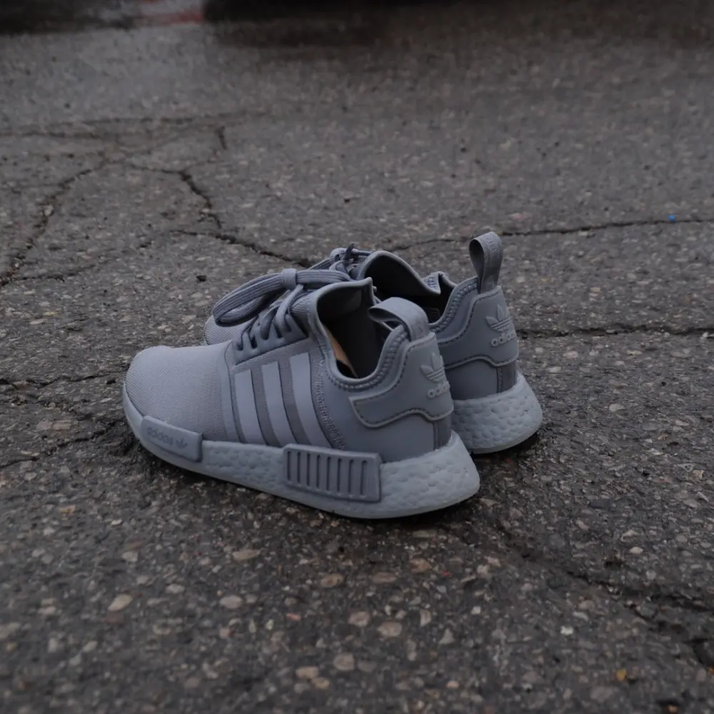 Giày Adidas NMD R1 Triple Grey FV9016 - Ảnh 3